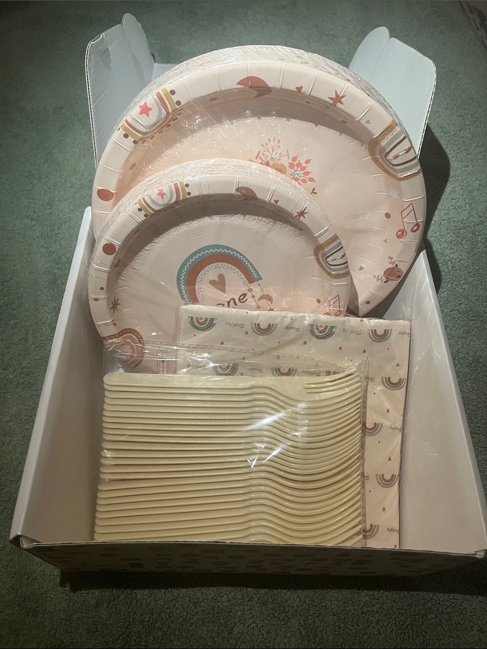 Blush Pink Rainbow Disposable Party Tableware Set - 16 Pieces